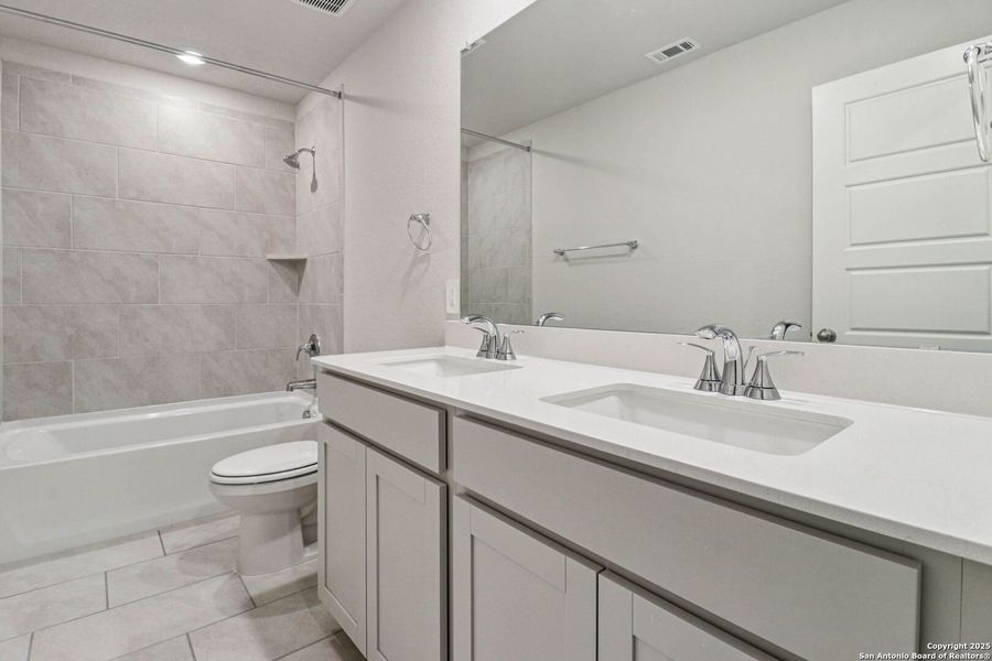 Furnished interior view inside a new home in Sagebrooke - Premier Series, San Antonio (Image 13). Furnished interior view inside a new home in Sagebrooke - Premier Series, San Antonio (Image 13).