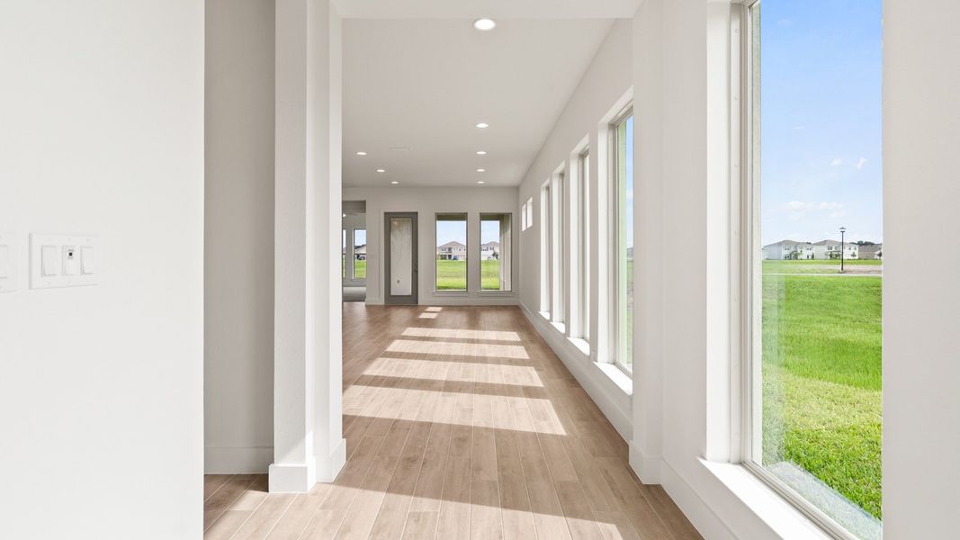 Representative unfurnished interior of a home built from the 2011F by Perry Homes in Magnolia Bay, Nokomis (Image 19). Representative unfurnished interior of a home built from the 2011F by Perry Homes in Magnolia Bay, Nokomis (Image 19).