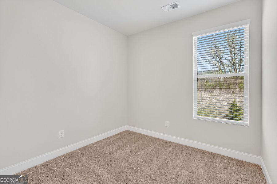Spacious, unfurnished interior of a new home in Morning Creek Forest, Atlanta (Image 11).