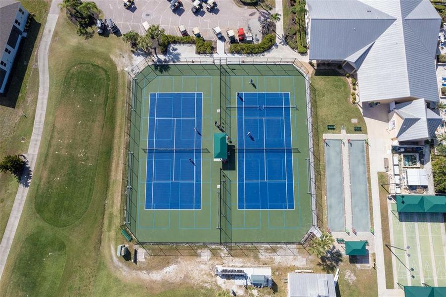 Community amenities in Kings Gate, Port Charlotte (Image 11). Community amenities in Kings Gate, Port Charlotte (Image 11).