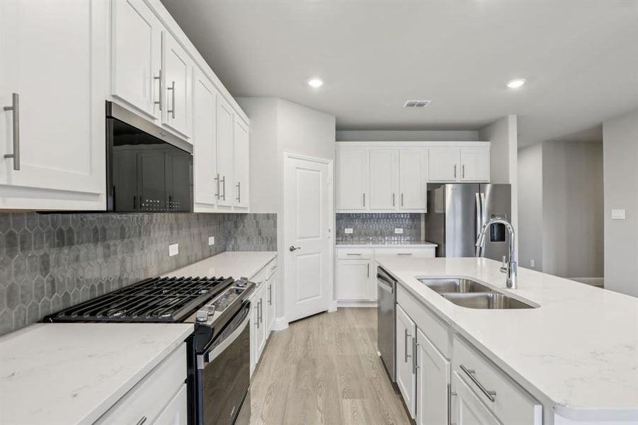 Photo is not of the actual home, but is an inspirational photo of builder’s model home and may depict options, furnishings, and/or decorator features that are not included. Photo is not of the actual home, but is an inspirational photo of builder’s model home and may depict options, furnishings, and/or decorator features that are not included.