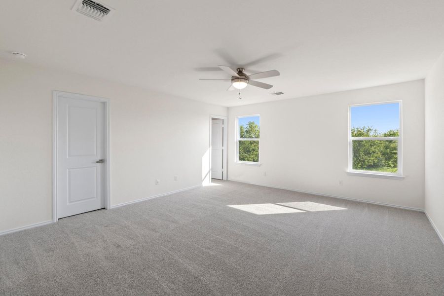 Spacious, unfurnished interior of a new home in Salerno - Heritage Collection, Round Rock (Image 27).