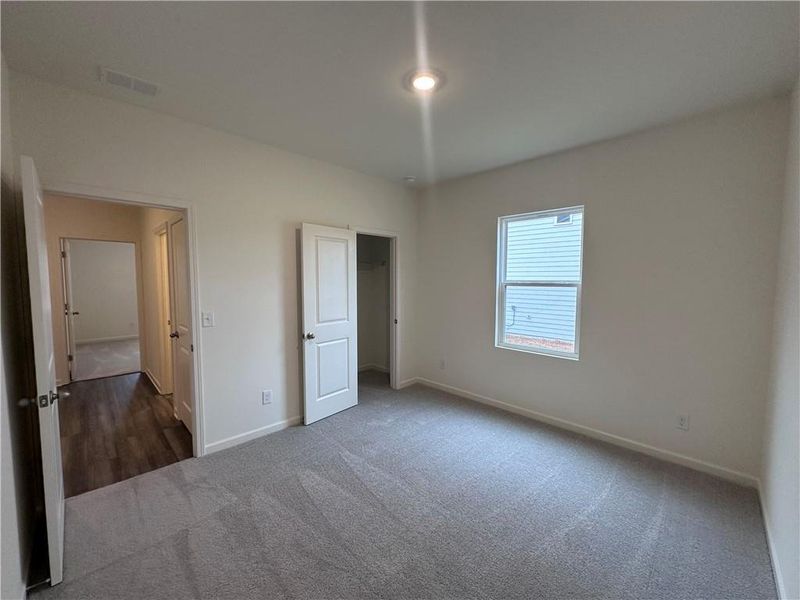 Spacious, unfurnished interior of a new home in Mt. Tabor Ridge, Dallas (Image 12). Spacious, unfurnished interior of a new home in Mt. Tabor Ridge, Dallas (Image 12).