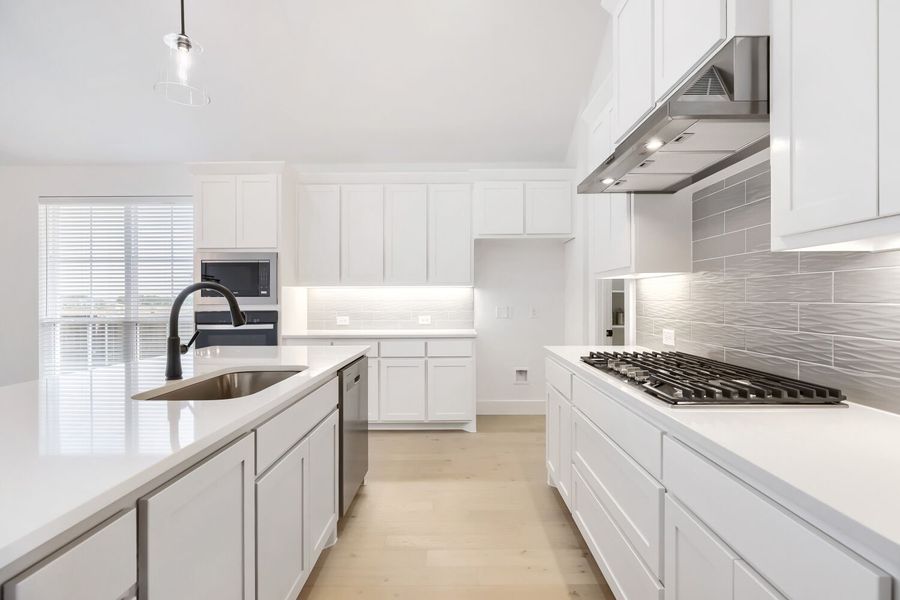 4302 Blackberry - Kitchen