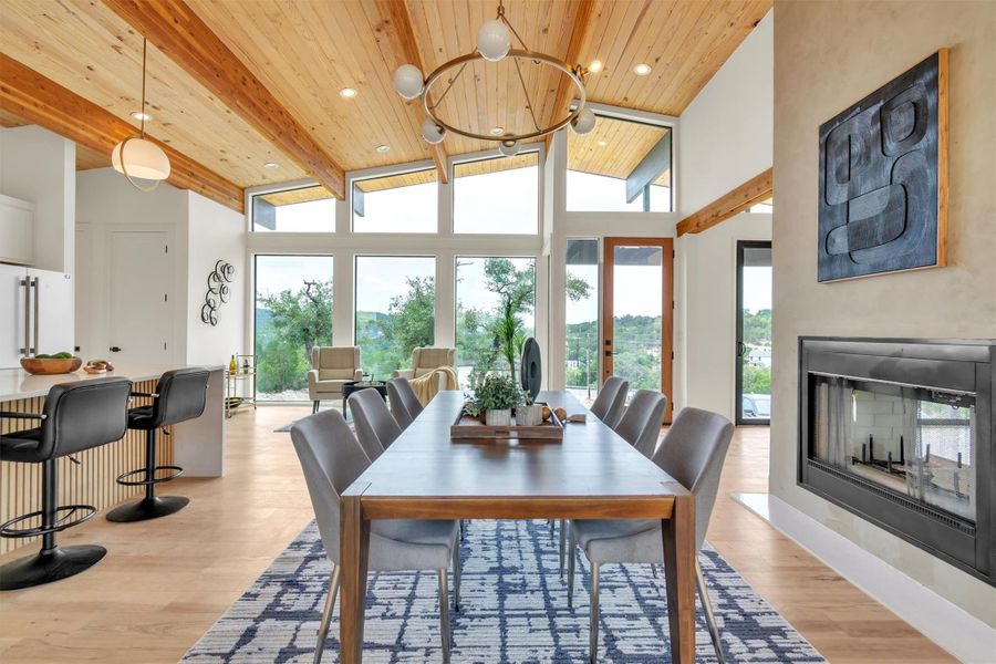 Can be used as a living area or dining area Can be used as a living area or dining area