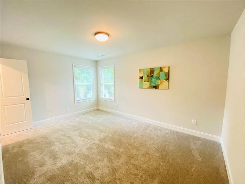 Spacious, unfurnished interior of a new home in , Lawrenceville (Image 34).