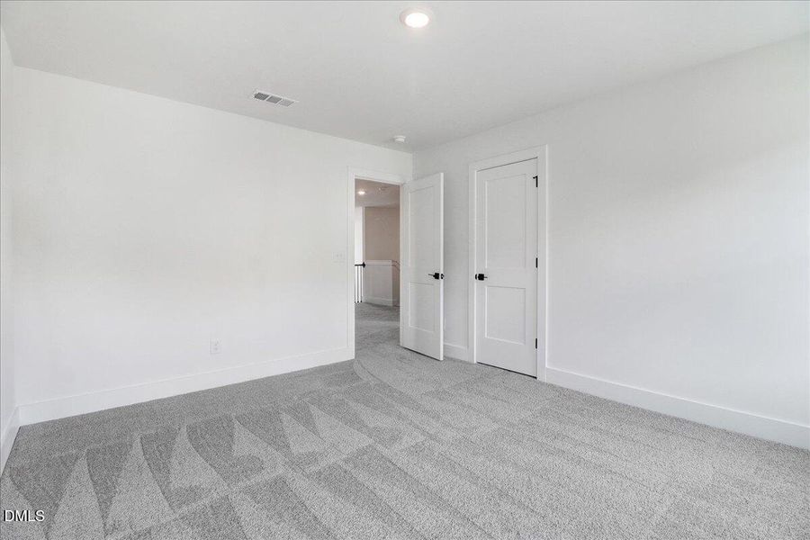 39-102 Oxford Court-39