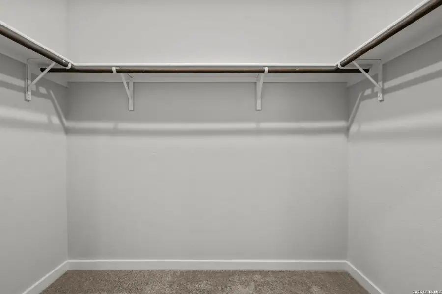 Spacious, unfurnished interior of a new home in Senna, Leon Valley (Image 20).