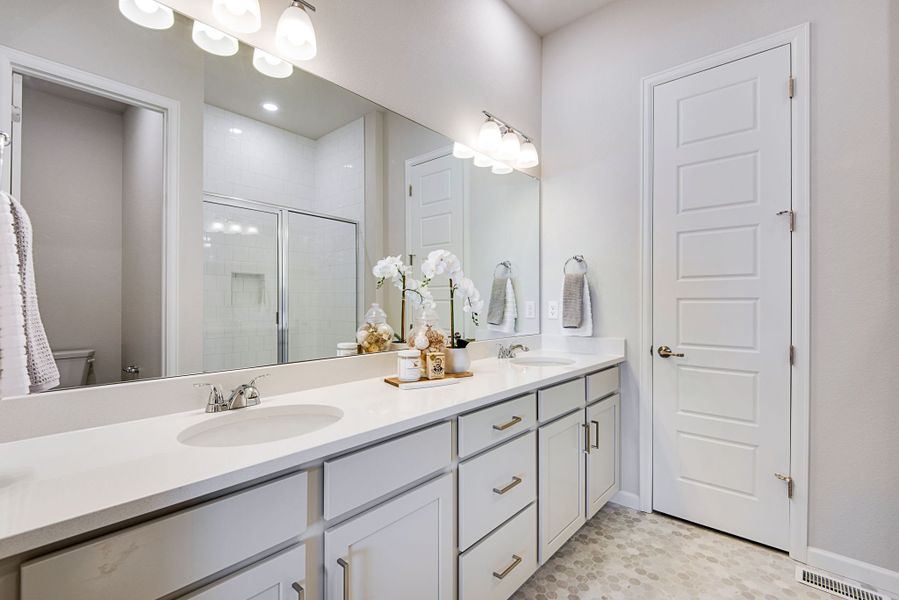 Representative furnished interior of a home built from the 3405 by Tri Pointe Homes in Westside Crossing, Berthoud (Image 20).