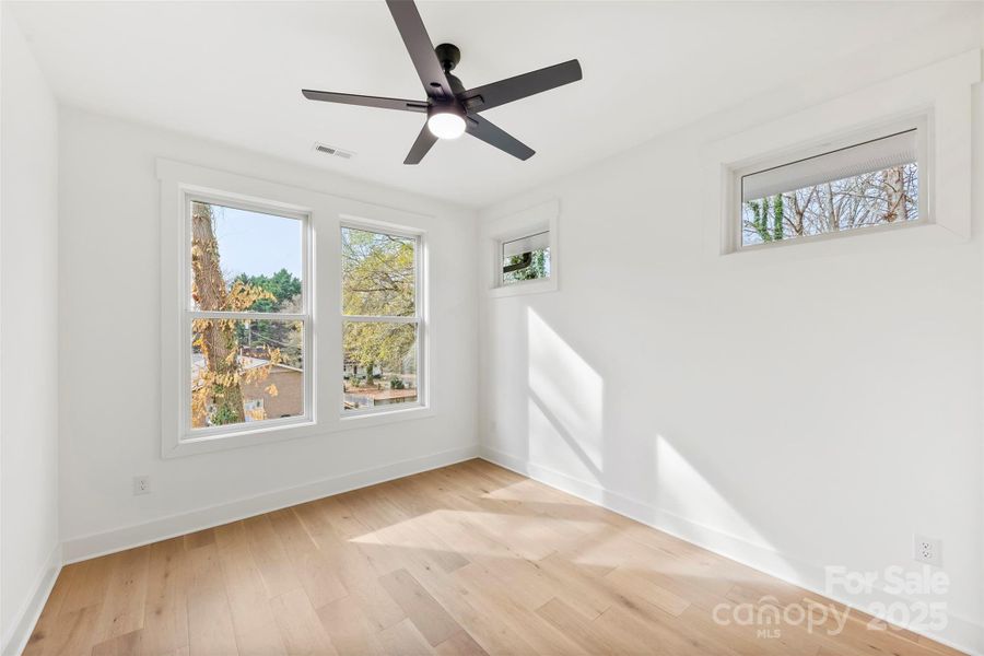 Spacious, unfurnished interior of a new home in , Belmont (Image 24).