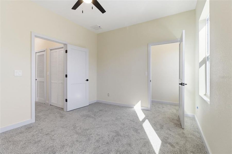 Spacious, unfurnished interior of a new home in , St. Petersburg (Image 35).