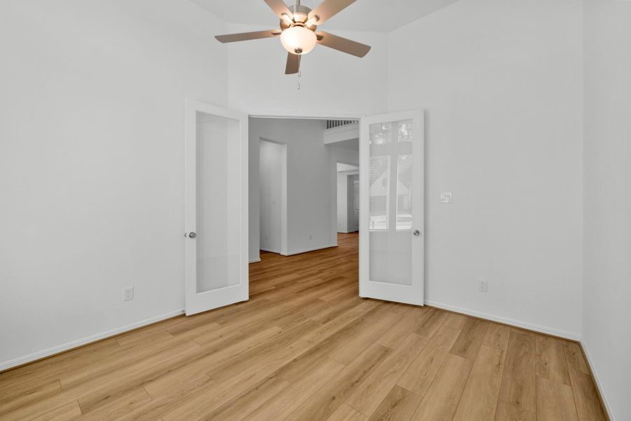 Spacious, unfurnished interior of a new home in , Spring (Image 32).