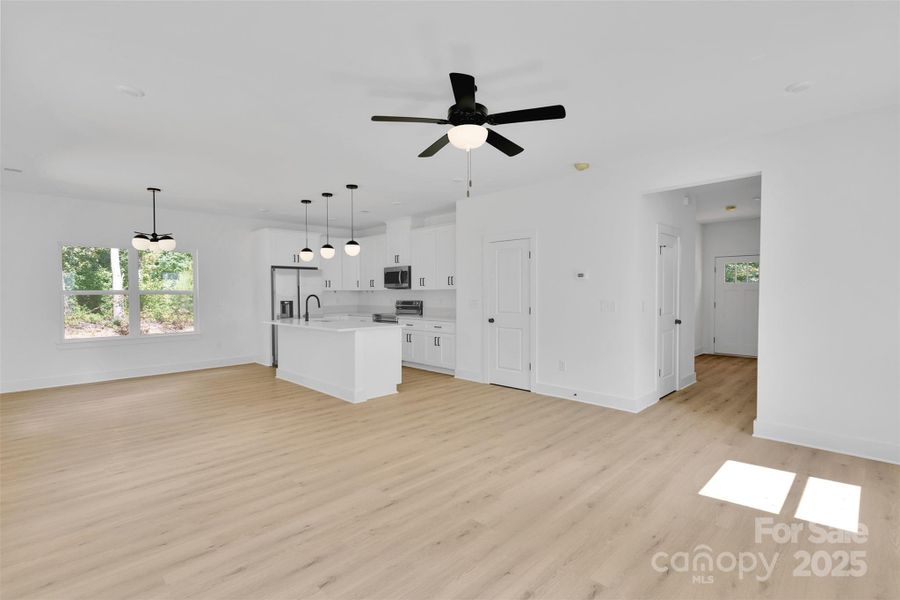 Image 28 of a home in .