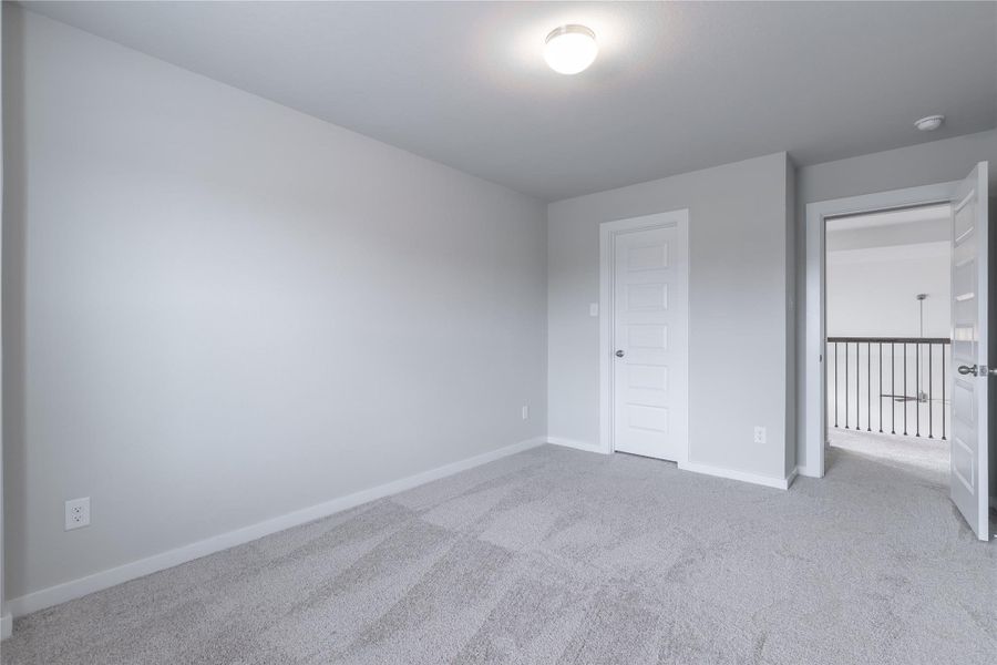 Spacious, unfurnished interior of a new home in Morton Creek Ranch, Katy (Image 21).