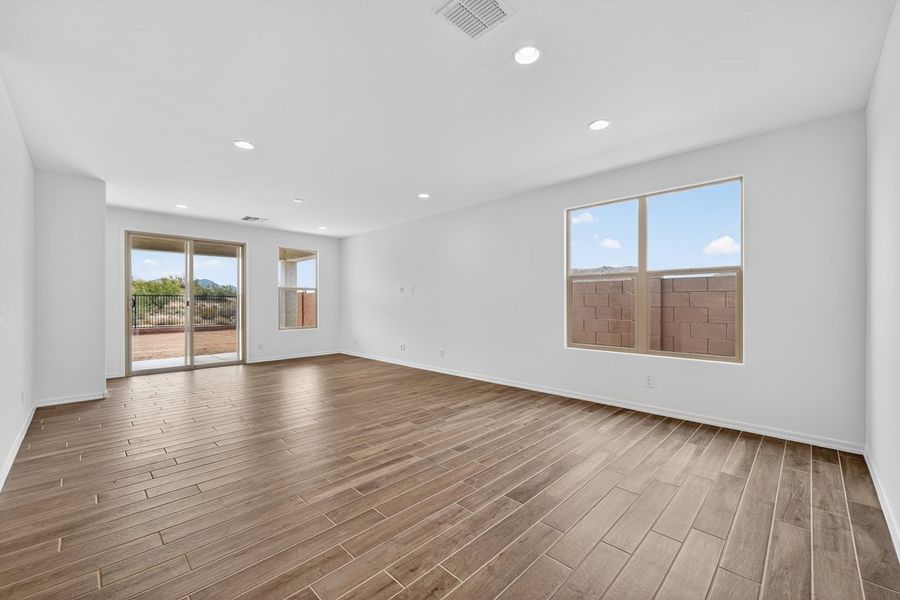 Spacious, unfurnished interior of a new home in Ladera Trails, Queen Creek (Image 12). Spacious, unfurnished interior of a new home in Ladera Trails, Queen Creek (Image 12).