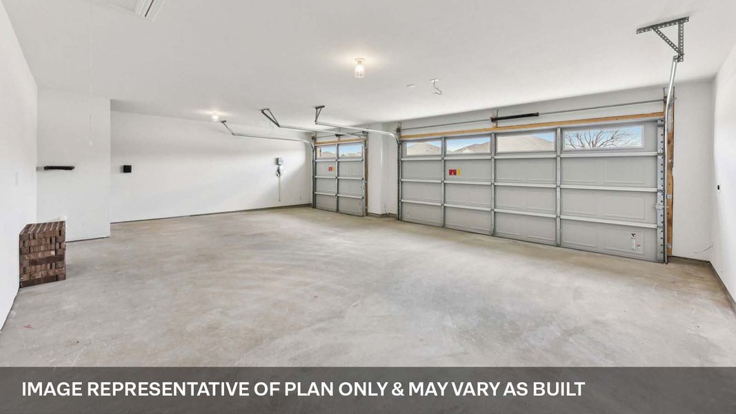 Spacious, unfurnished interior of a new home in Riverview, Georgetown (Image 40).
