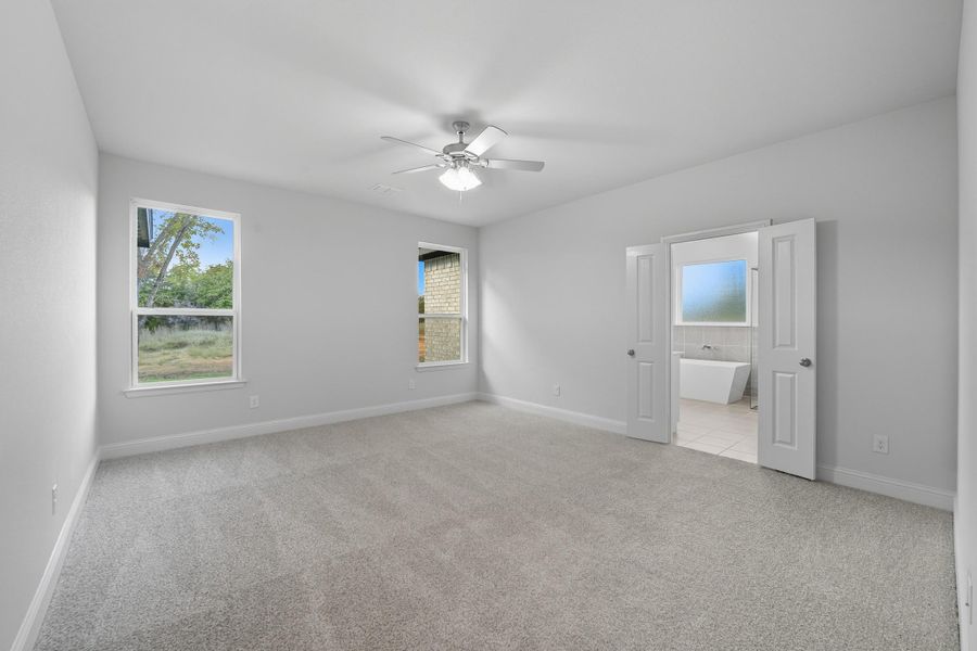 Representative unfurnished interior of a home built from the Garrison III by Cheldan Homes in Arbor Oaks, Boyd (Image 16).