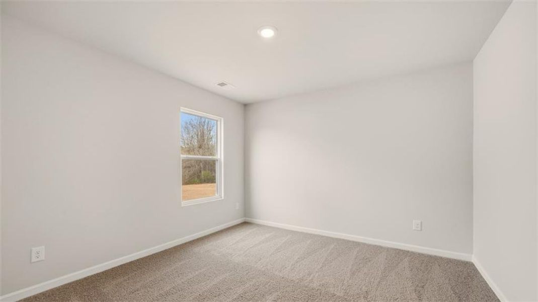 Spacious, unfurnished interior of a new home in Bridle Creek, Locust Grove (Image 17). Spacious, unfurnished interior of a new home in Bridle Creek, Locust Grove (Image 17).