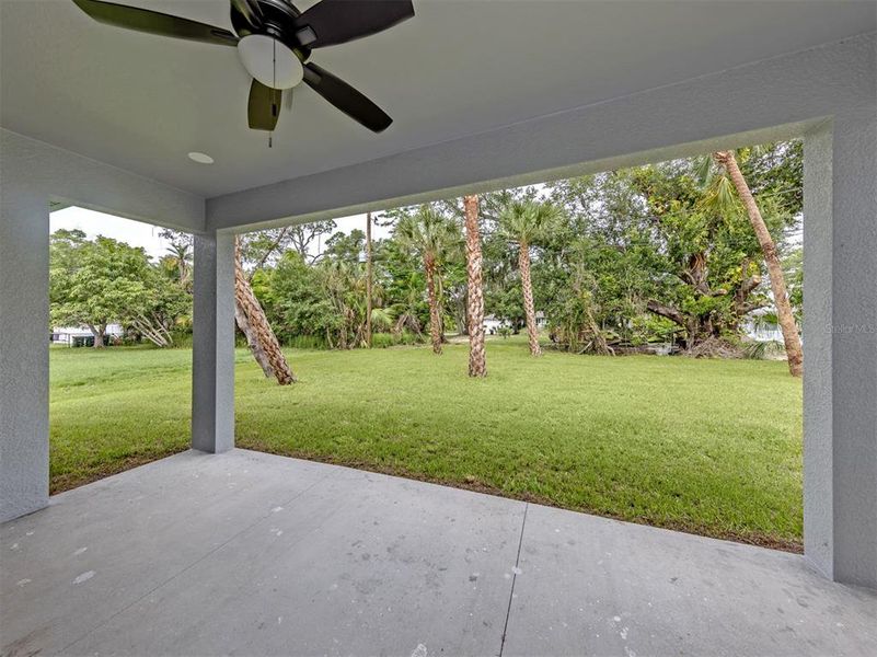 Exterior details and patio area of a home in , North Port (Image 3).