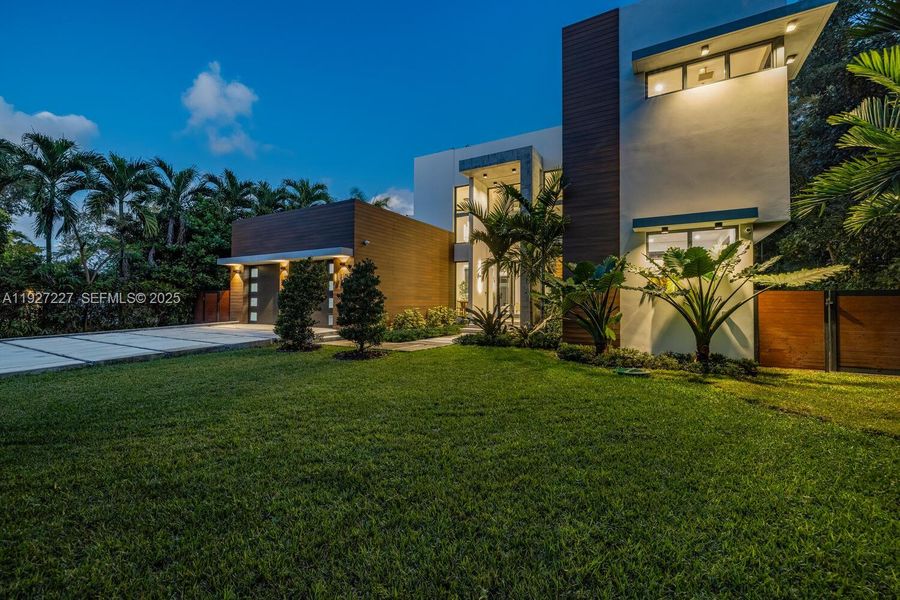Exterior details and patio area of a home in , Biscayne Park (Image 28). Exterior details and patio area of a home in , Biscayne Park (Image 28).