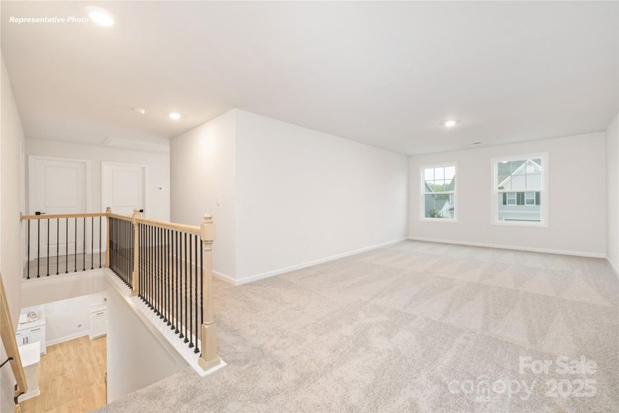 Spacious, unfurnished interior of a new home in Oak Grove Hill, Huntersville (Image 31).