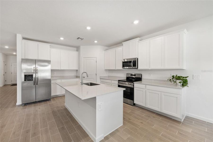 Furnished interior view inside a new home in , Ocala (Image 33).