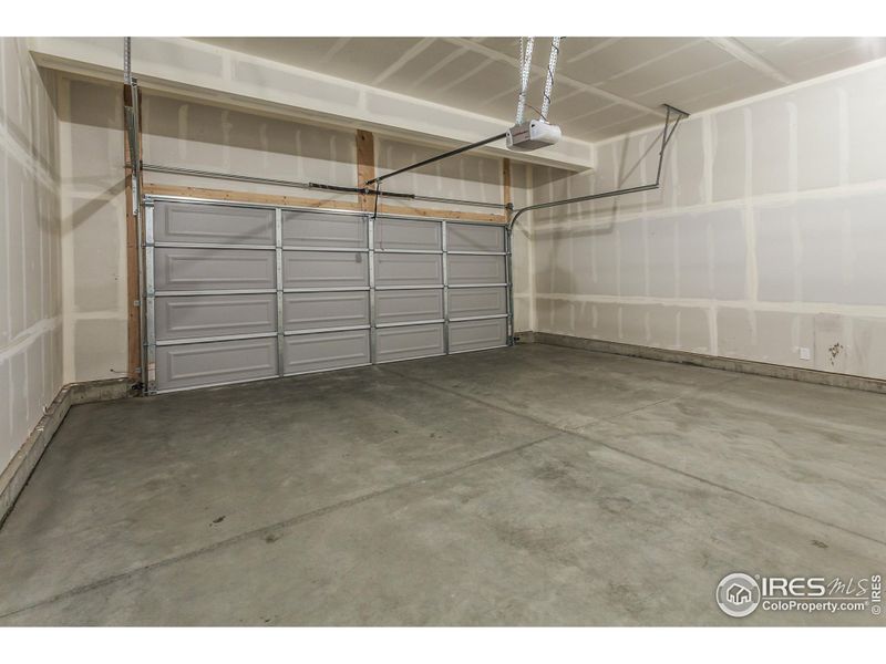 EXAMPLE PHOTO: GARAGE