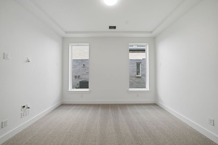 Spacious, unfurnished interior of a new home in Hillside Village, Celina (Image 17).