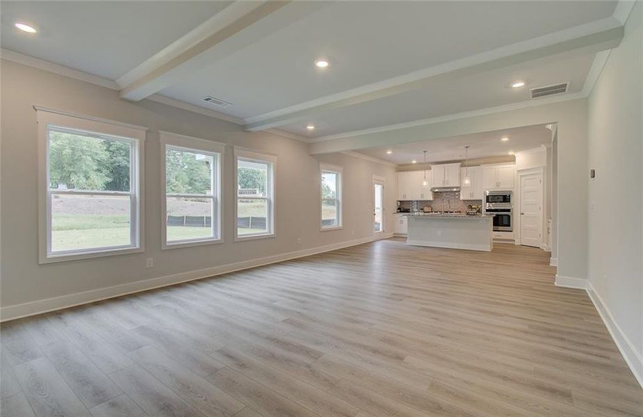 Spacious, unfurnished interior of a new home in Ponderosa Farms Estates, Gainesville (Image 19).