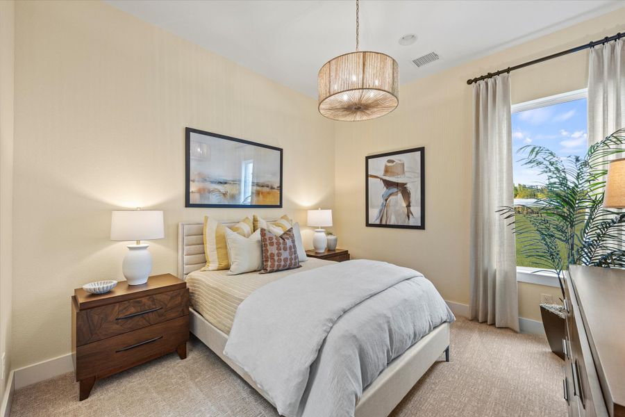 Representative furnished interior of a home built from the Ashbourne by Windsor Homes in Nelson Lake Estates, Rockwall (Image 37).