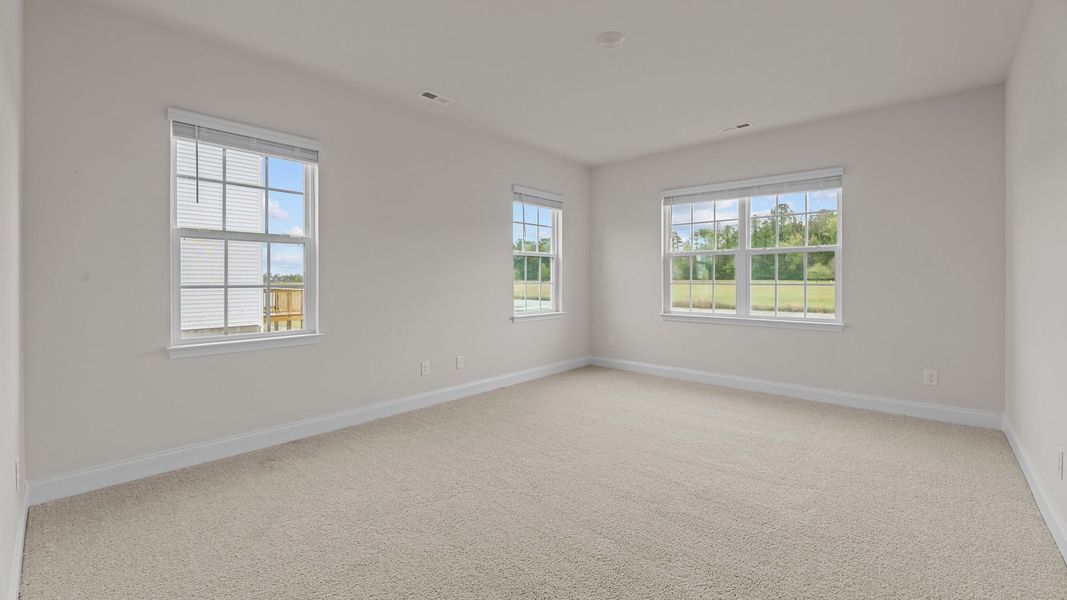 Spacious, unfurnished interior of a new home in Tyler - Home on the Lake, New Bern (Image 21). Spacious, unfurnished interior of a new home in Tyler - Home on the Lake, New Bern (Image 21).