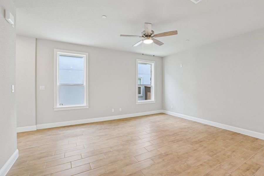 Spacious, unfurnished interior of a new home in Clear Creek, Round Rock (Image 14). Spacious, unfurnished interior of a new home in Clear Creek, Round Rock (Image 14).