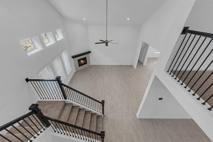 Spacious, unfurnished interior of a new home in Grand Mason Crossing, Park Row (Image 19).