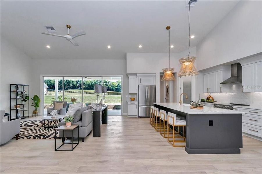 Furnished interior view inside a new home in , Citra (Image 57).