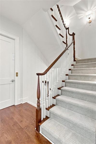 Spacious, unfurnished interior of a new home in , Sandy Springs (Image 60).
