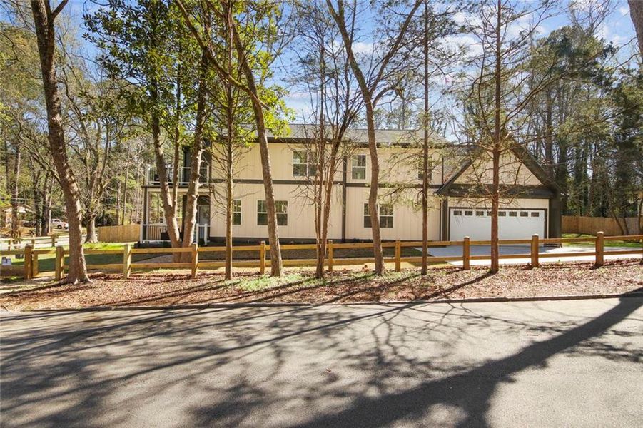 Image 47 of a home in .
