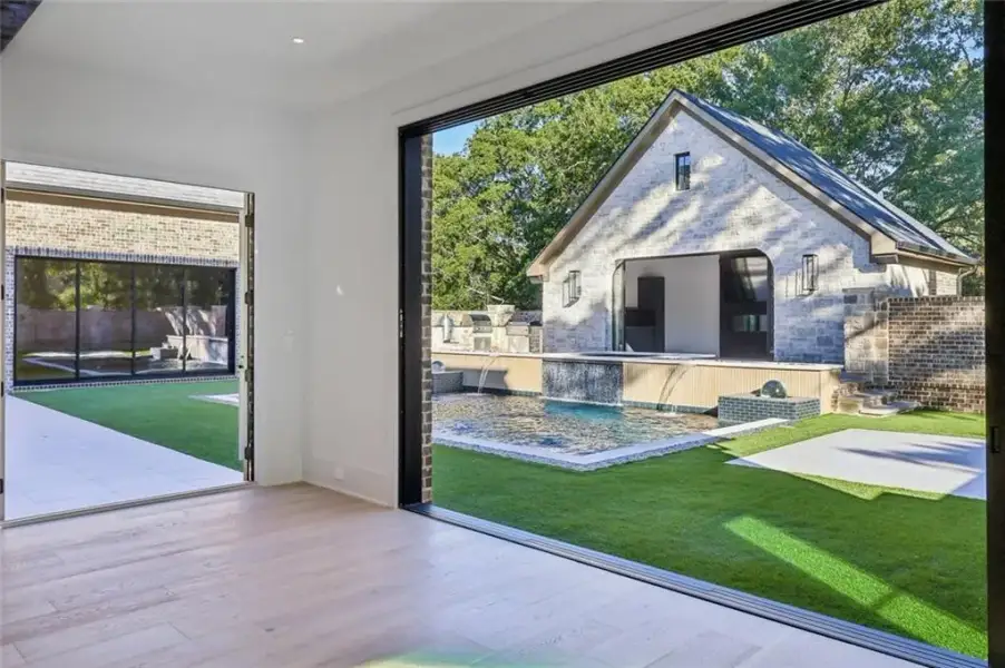 Exterior details and patio area of a home in , Alpharetta (Image 38).