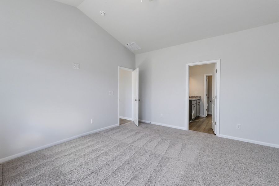 Spacious, unfurnished interior of a new home in Garden Grove, Conway (Image 17).