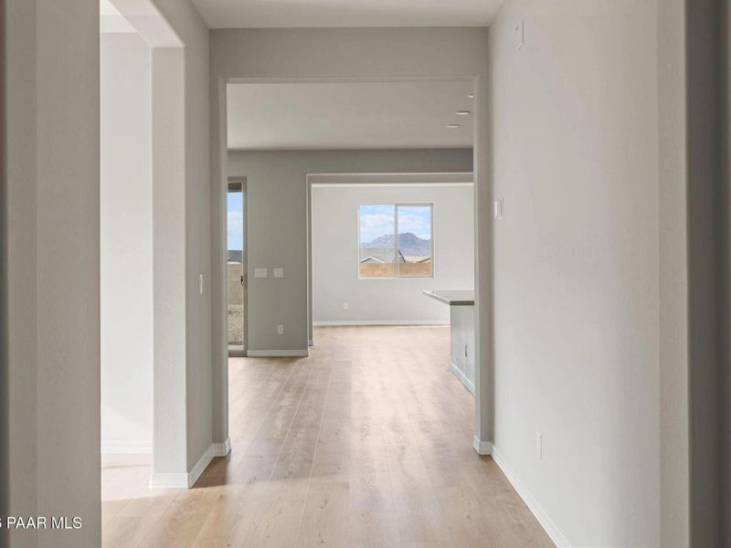 Spacious, unfurnished interior of a new home in North Ridge at Pronghorn Ranch, Prescott Valley (Image 16). Spacious, unfurnished interior of a new home in North Ridge at Pronghorn Ranch, Prescott Valley (Image 16).