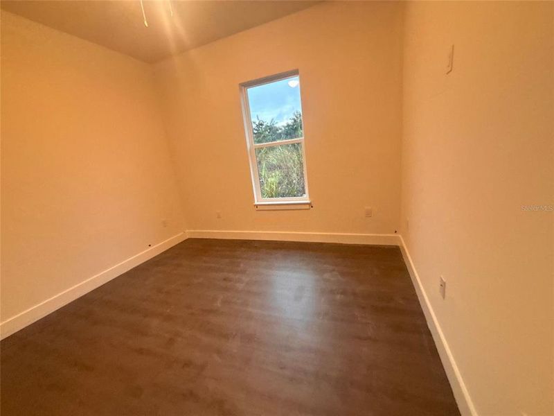 Spacious, unfurnished interior of a new home in , Port Charlotte (Image 8).