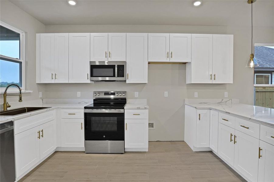 Furnished interior view inside a new home in , Granbury (Image 7).