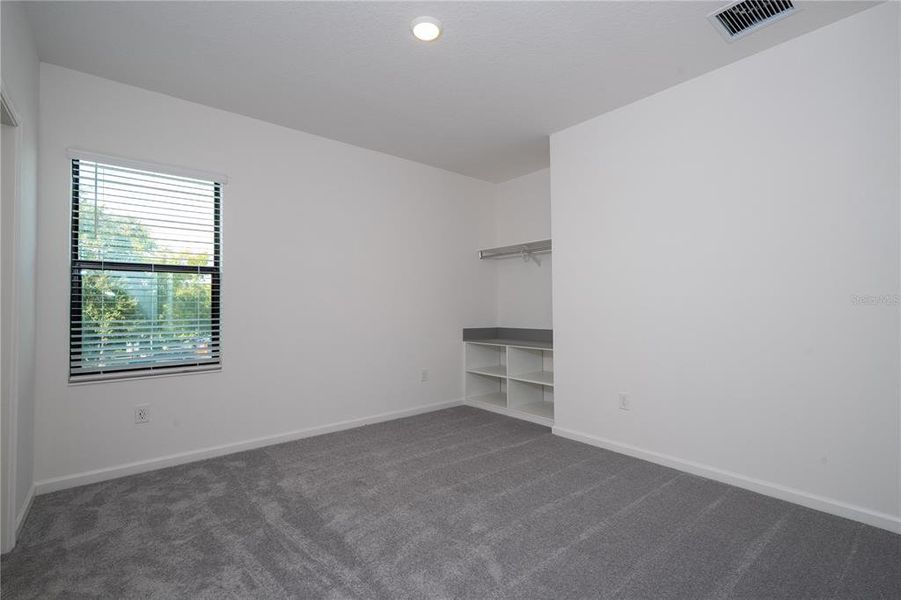 Spacious, unfurnished interior of a new home in , Orlando (Image 20).
