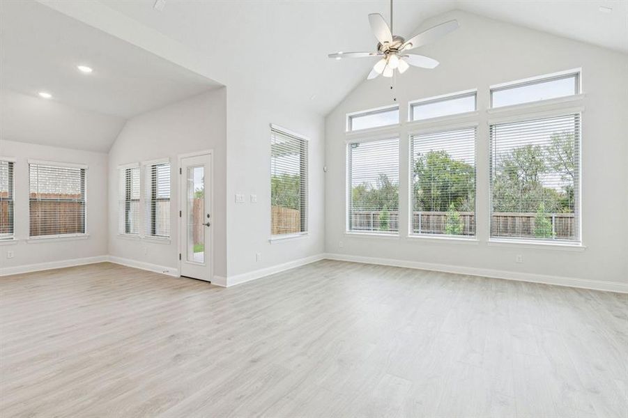 2-1862Silver_002 2-1862Silver_002