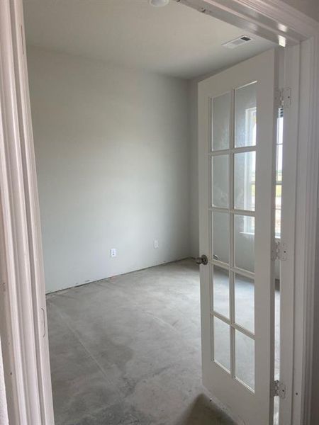 Spacious, unfurnished interior of a new home in Clear Sky Addition, Valley View (Image 4).