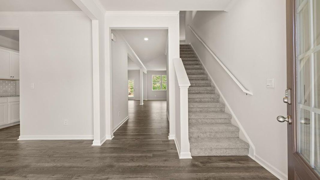 Spacious, unfurnished interior of a new home in , Union City (Image 13).