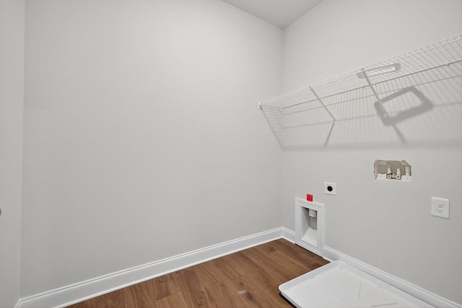 Spacious, unfurnished interior of a new home in Hemingway, Flowery Branch (Image 29).