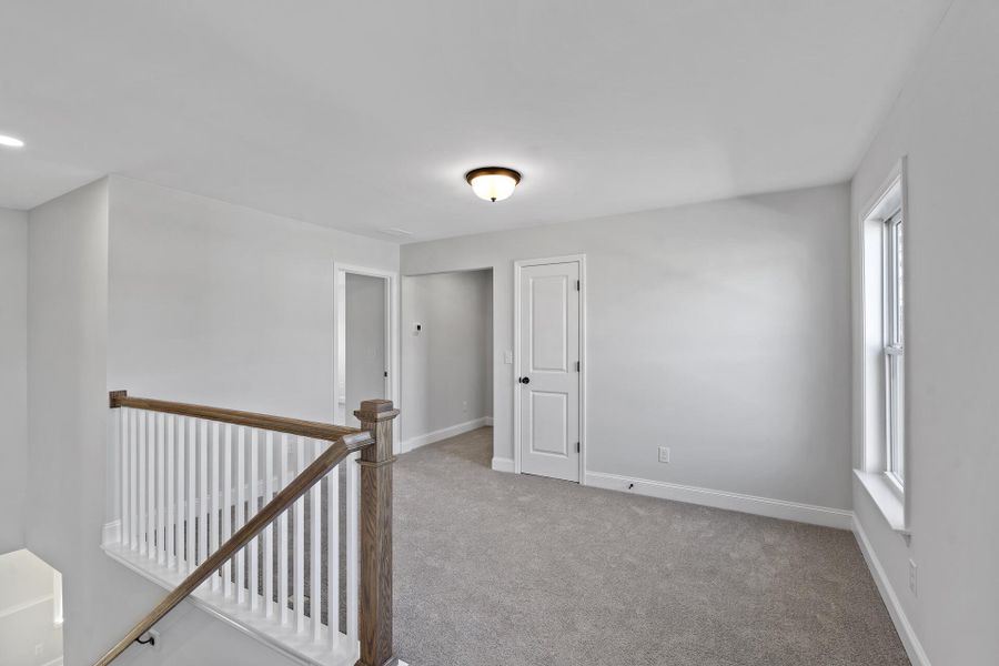 Spacious, unfurnished interior of a new home in Wildcat Chase, Summerville (Image 24).