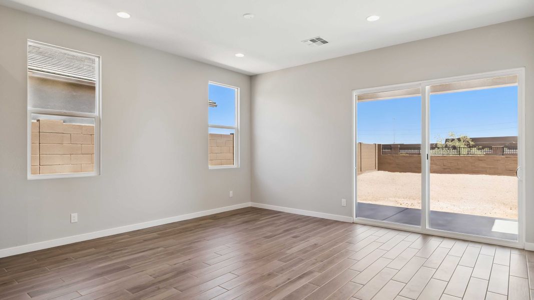 Spacious, unfurnished interior of a new home in Upper Canyon, Phoenix (Image 19).