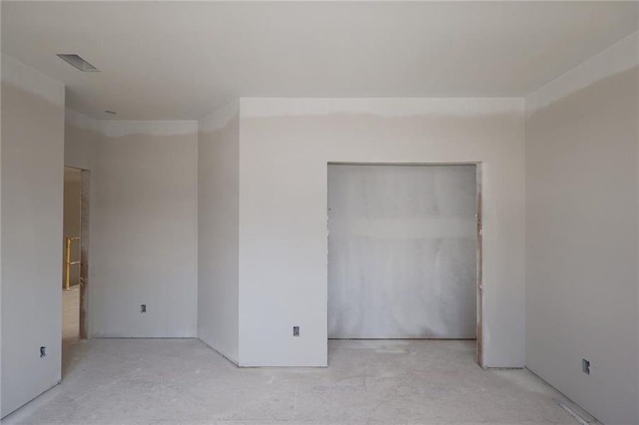 Image 16 of a home in Havencroft.