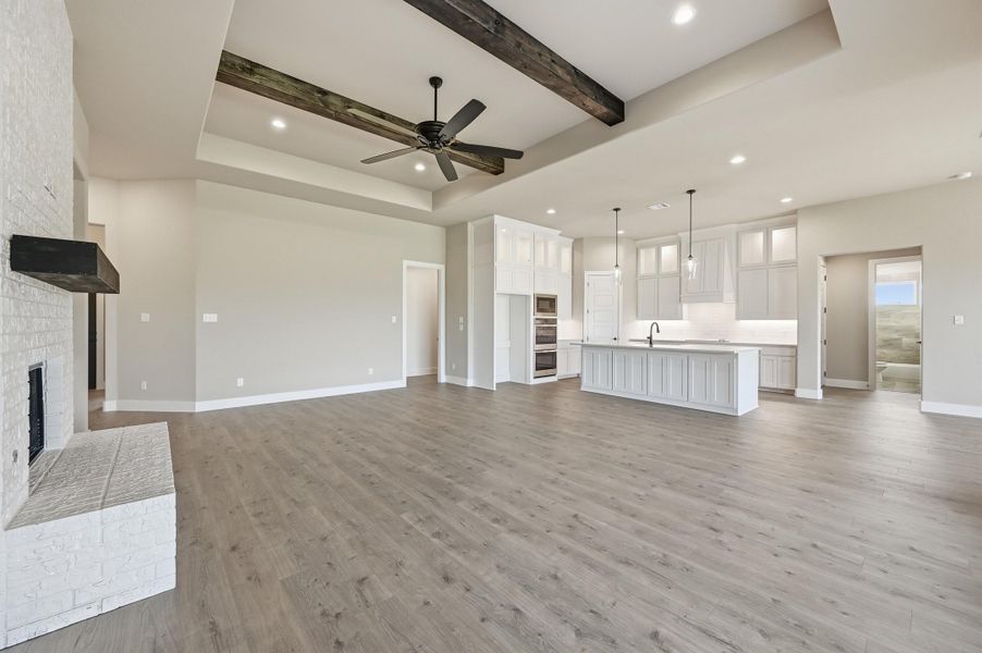 Spacious, unfurnished interior of a new home in Coyote Crossing, Godley (Image 29).